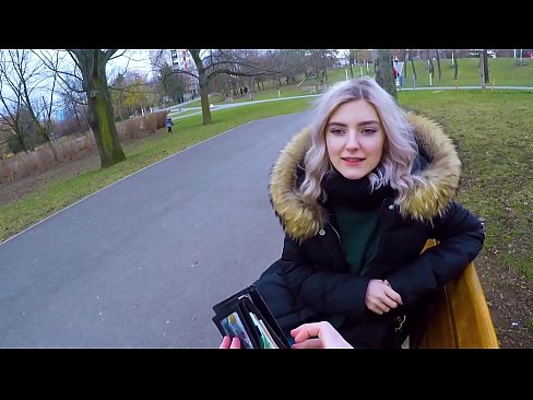 ❤️ Глотает горячую сперму незнакомца за деньги - минет в парке от Eva Elfie Красивое порно на нашем сайте ☑